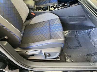 2025 Volkswagen Golf R 2.0T