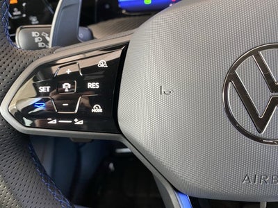 2025 Volkswagen Golf R 2.0T