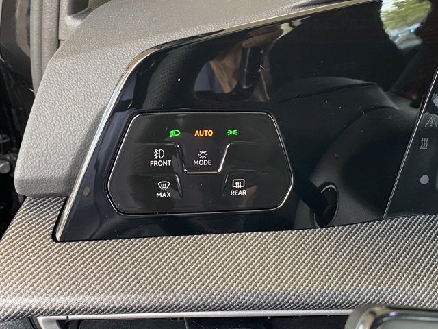 2025 Volkswagen Golf GTI SE