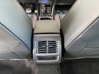 2025 Volkswagen Golf GTI SE