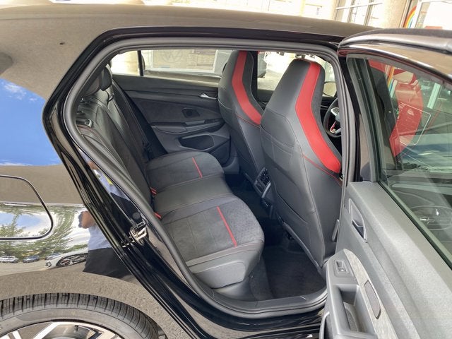 2025 Volkswagen Golf GTI SE