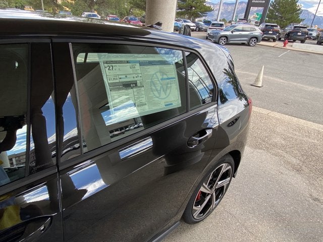 2025 Volkswagen Golf GTI SE