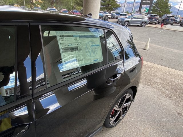 2025 Volkswagen Golf GTI SE