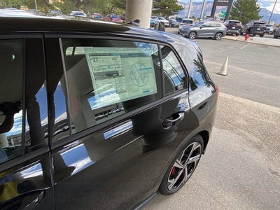 2025 Volkswagen Golf GTI SE