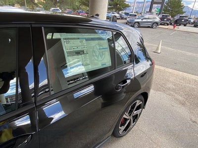 2025 Volkswagen Golf GTI SE