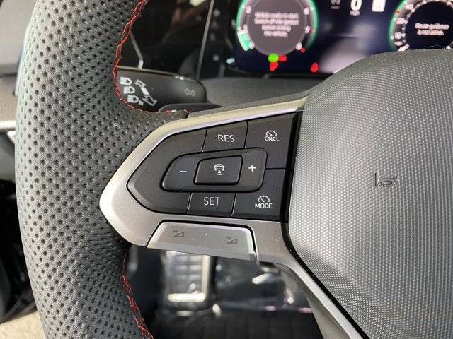 2025 Volkswagen Golf GTI SE